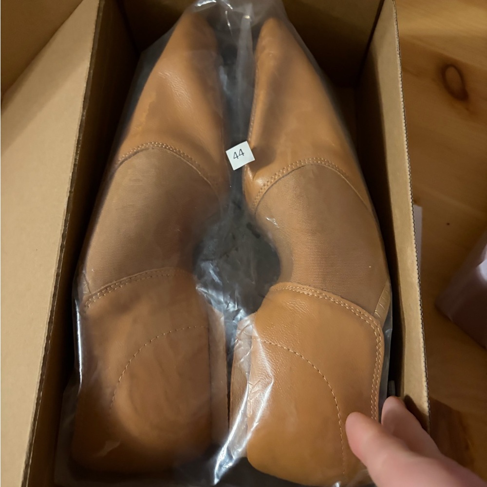 Dance Shoes - Picture 2 of 5